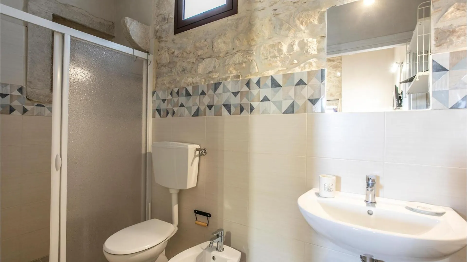 Nice Home In Ragusa With Outdoor Swimming Pool